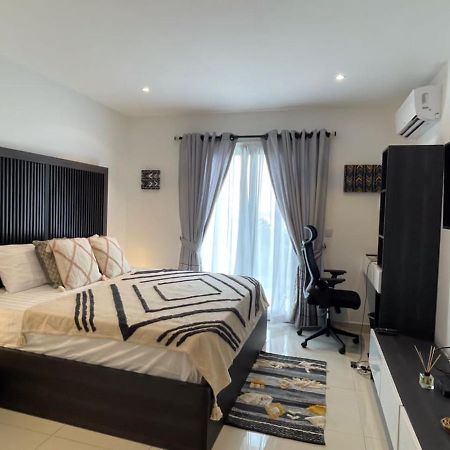 The Lennox Luxury Apartment Accra Buitenkant foto