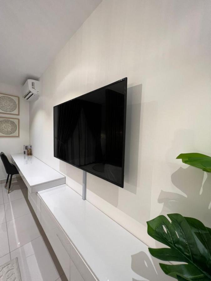 The Lennox Luxury Apartment Accra Buitenkant foto