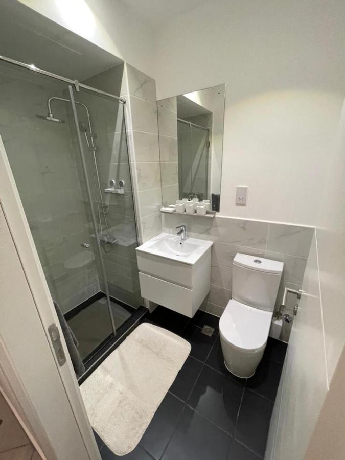 The Lennox Luxury Apartment Accra Buitenkant foto