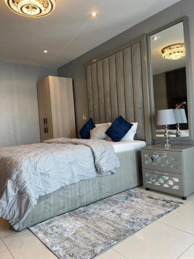 The Lennox Luxury Apartment Accra Buitenkant foto