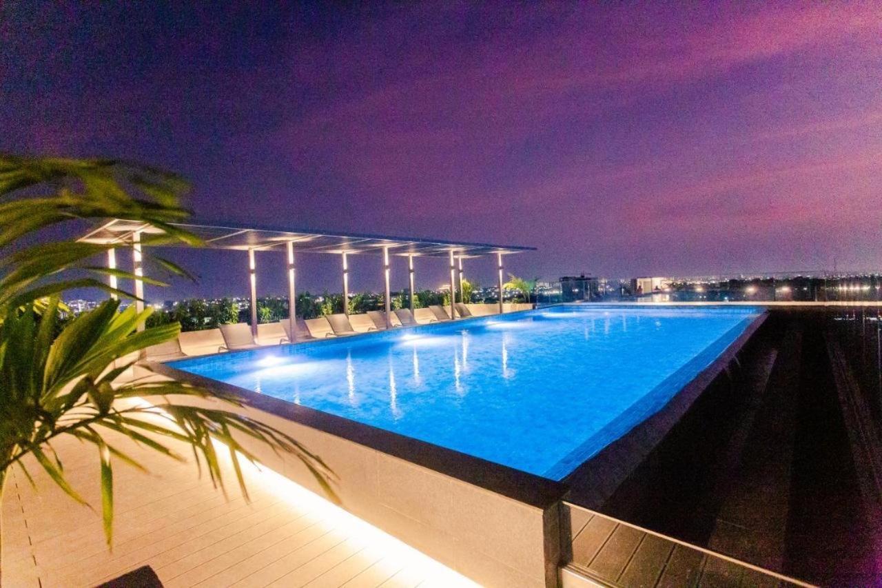 The Lennox Luxury Apartment Accra Buitenkant foto